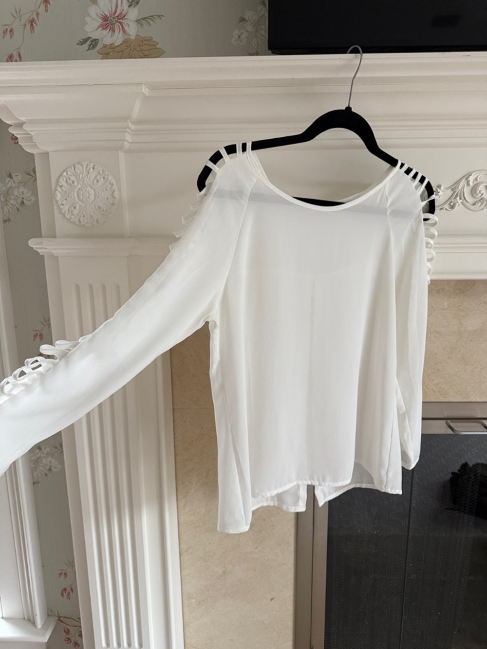 Hot & Delicious White Cold-Shoulder Blouse with Lattice Sleeve Detail